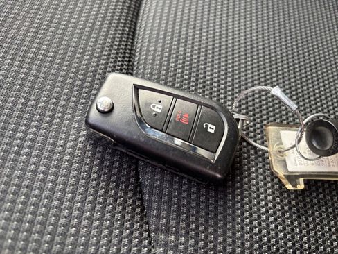 Used 2025 Toyota RAV4 LE image 22