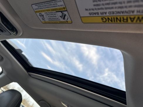 Used 2023 Subaru Outback Touring XT image 12