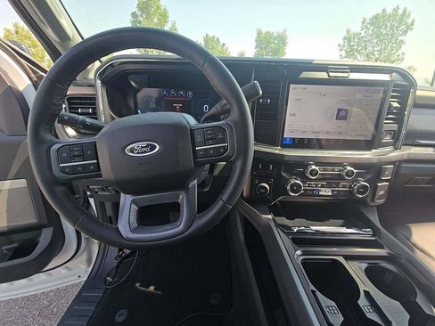 Used 2026 Ford F250 Lariat AWD/4WD image 6