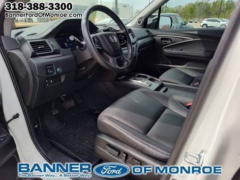 Used 2022 Honda Pilot Special Edition image 2