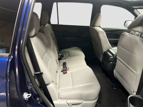 Used 2025 Honda Passport EX-L image 27