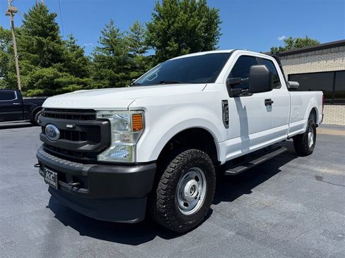 Used 2021 Ford F250 XL w/ Power Equipment Group AWD/4WD image 2