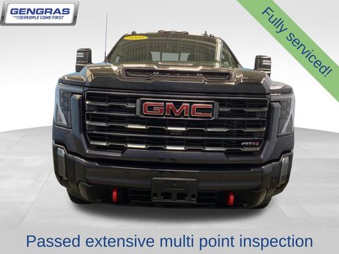 Used 2024 GMC Sierra 2500 AT4 w/ Technology Package AWD/4WD image 3