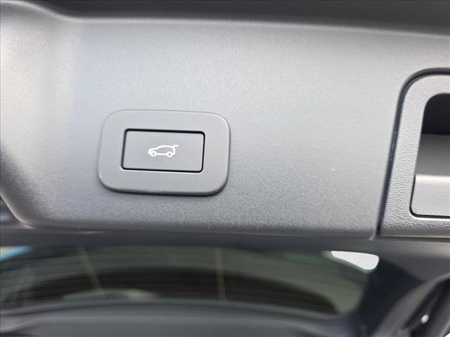 New 2026 Land Rover Range Rover Evoque S AWD/4WD image 12