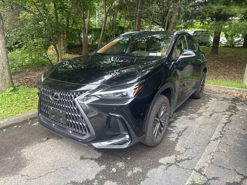 Used 2024 Lexus NX 350 AWD image 3