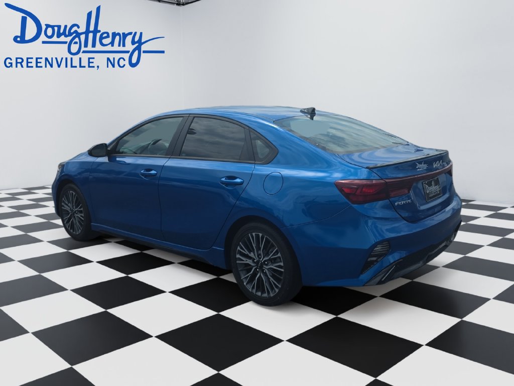 Used 2024 Kia Forte GT-Line w/ GT-Line Premium Package FWD image 3