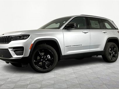 New 2025 Jeep Grand Cherokee Altitude