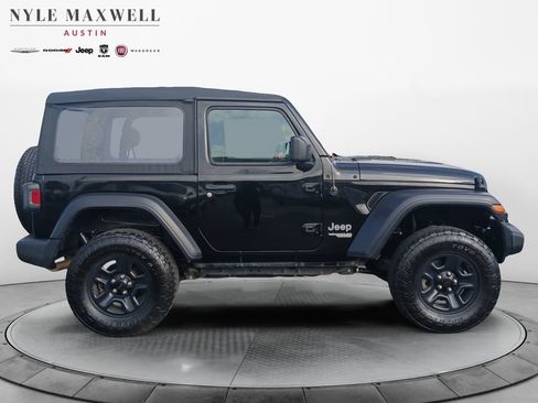 Used 2019 Jeep Wrangler Sport AWD/4WD image 17