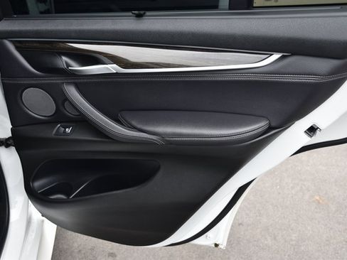 Used 2018 BMW X5 xDrive50i image 21