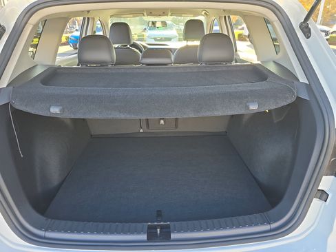 Used 2022 Volkswagen Taos SE image 13