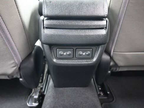 Used 2018 Honda Civic Touring image 35