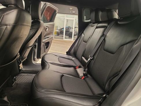 Used 2022 Jeep Compass Latitude w/ Convenience Group AWD/4WD image 24