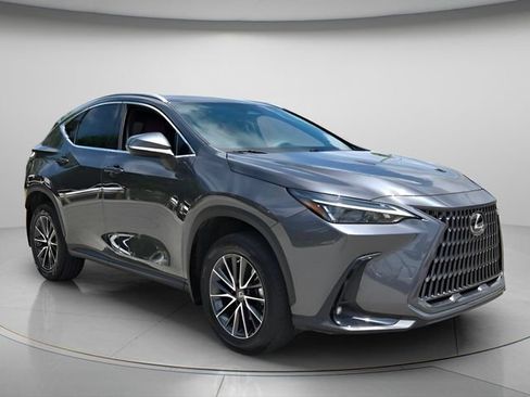Used 2024 Lexus NX 250 FWD image 9