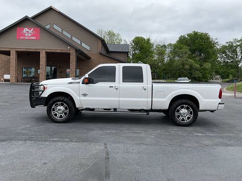 Used 2015 Ford F250 Platinum AWD/4WD image 2