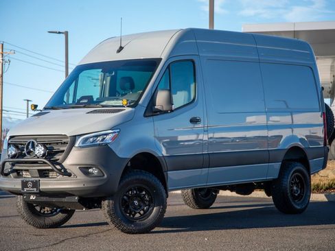 New 2025 Mercedes-Benz Sprinter 2500 image 1