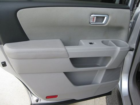 Used 2014 Honda Pilot LX image 24