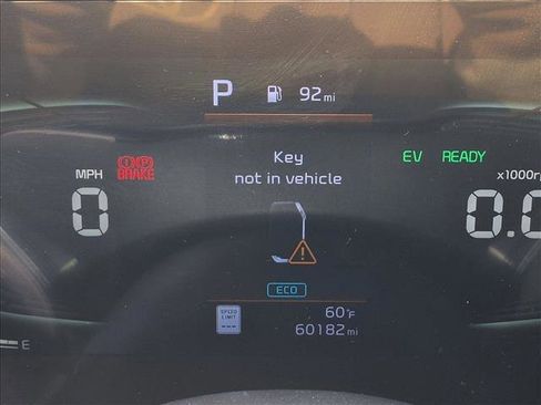 Used 2024 Kia Niro EX FWD image 11