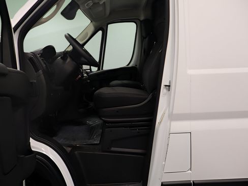 New 2025 RAM ProMaster 2500 FWD image 8