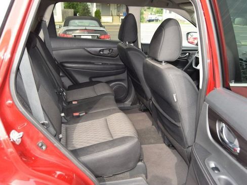 Used 2018 Nissan Rogue SV AWD/4WD image 35