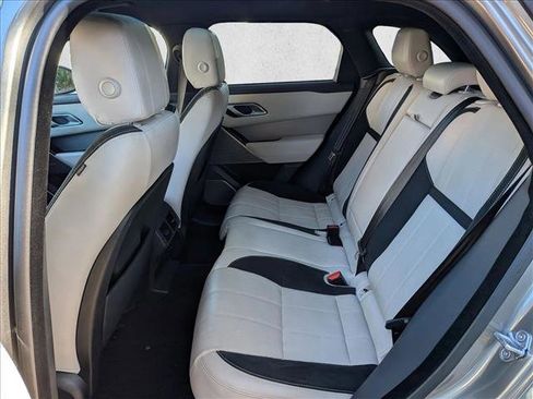 Used 2018 Land Rover Range Rover Velar R-Dynamic SE image 16