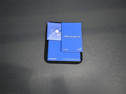 Used 2017 Honda Accord Touring image 41