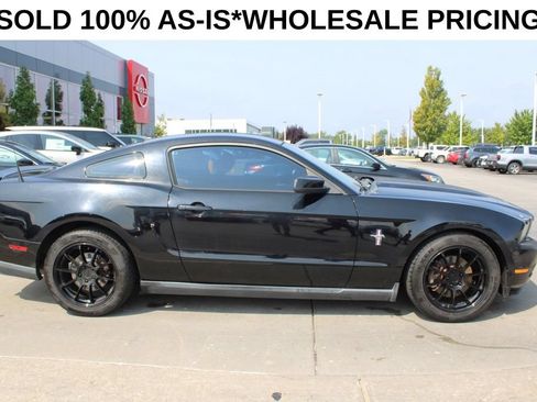 Used 2012 Ford Mustang Premium RWD image 6
