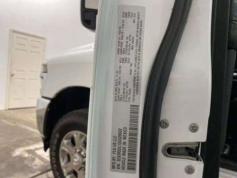 Used 2025 RAM 2500 Big Horn image 92