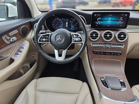 Used 2022 Mercedes-Benz GLC 300 4MATIC w/ Premium Package Lite image 21