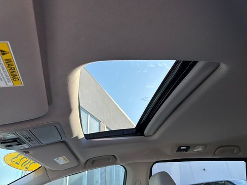 Used 2023 Honda Odyssey EX-L image 21
