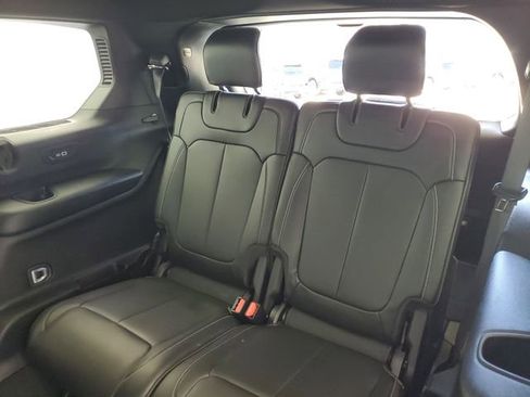 Used 2025 Jeep Grand Cherokee L Limited w/ Black Appearance Package image 14