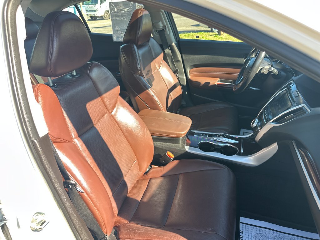 Used 2016 Acura TLX w/ Technology Package FWD image 21