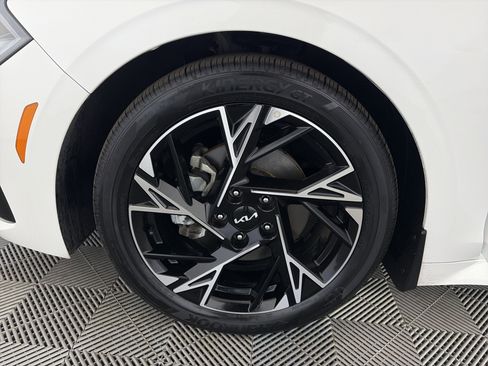 Used 2025 Kia K5 GT-Line w/ GT-Line Premium Package image 13