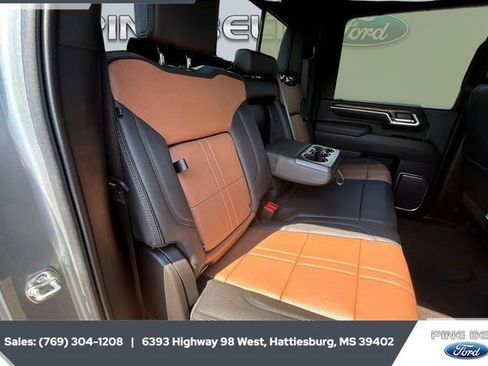 Used 2025 Chevrolet Silverado 2500 High Country w/ High Country Premium Package image 20