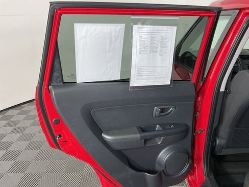Used 2013 Kia Soul image 21