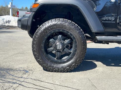 Used 2021 Jeep Gladiator Sport w/ Trailer Tow Package image 11