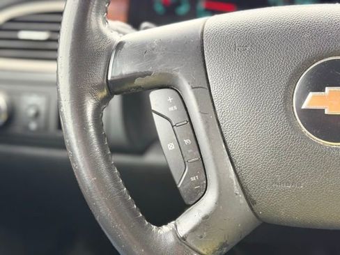 Used 2009 Chevrolet Tahoe LT w/ Regional Value Package image 19