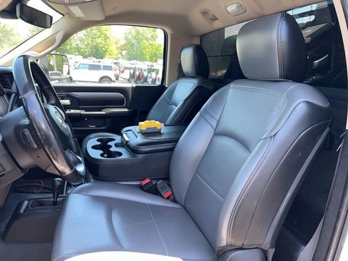 Used 2019 RAM 5500 Tradesman w/ Safety Group AWD/4WD image 4