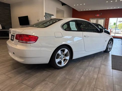 Used 2010 BMW 328i xDrive Coupe AWD/4WD image 7