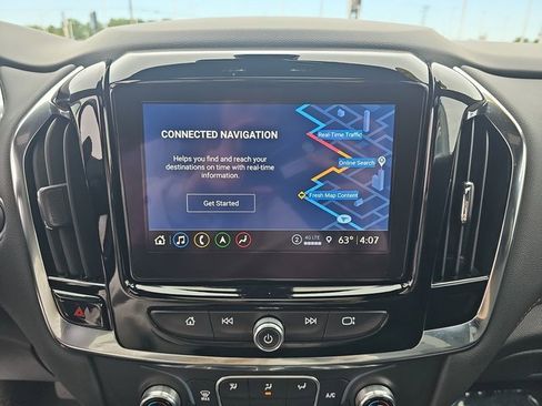 Used 2023 Chevrolet Traverse RS image 24