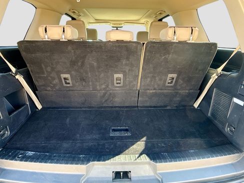 Used 2024 Ford Expedition Limited image 29