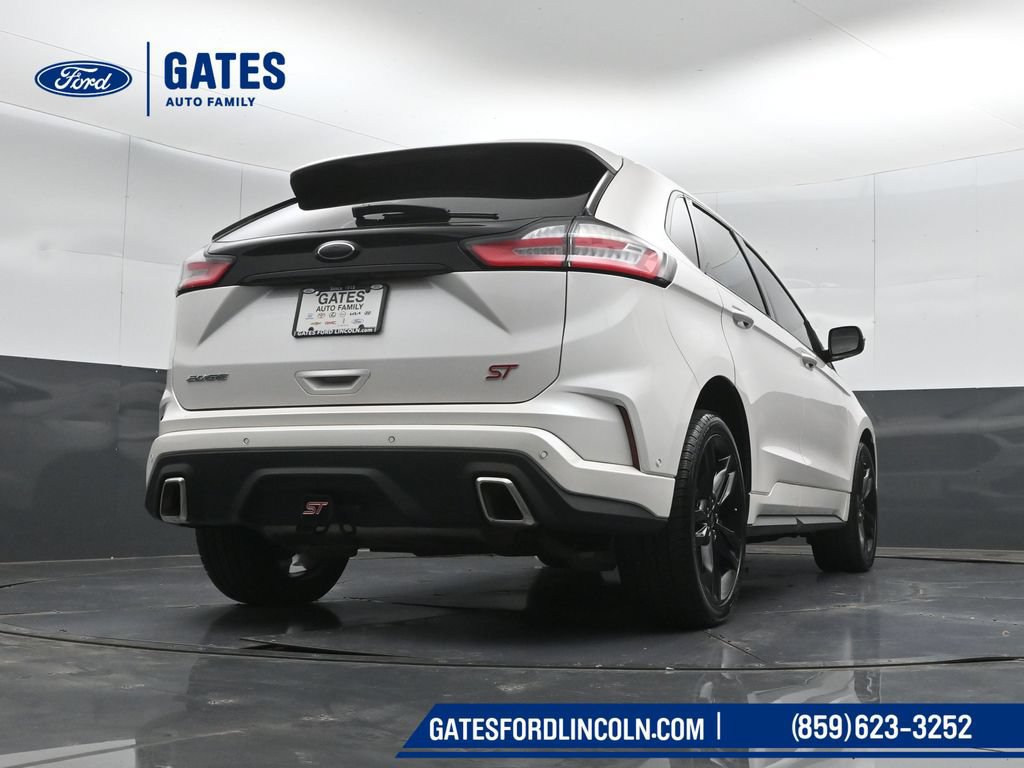 Used 2019 Ford Edge ST w/ Equipment Group 401A AWD/4WD image 39
