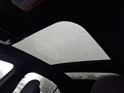 Used 2025 Mercedes-Benz C 300 4MATIC Sedan image 16