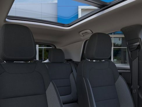 New 2026 Chevrolet TrailBlazer LT w/ LT Cold Weather Package FWD image 26