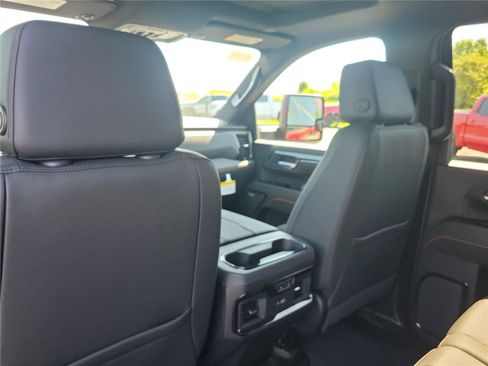 New 2026 GMC Sierra 2500 AT4 w/ AT4 Premium Plus Package image 14