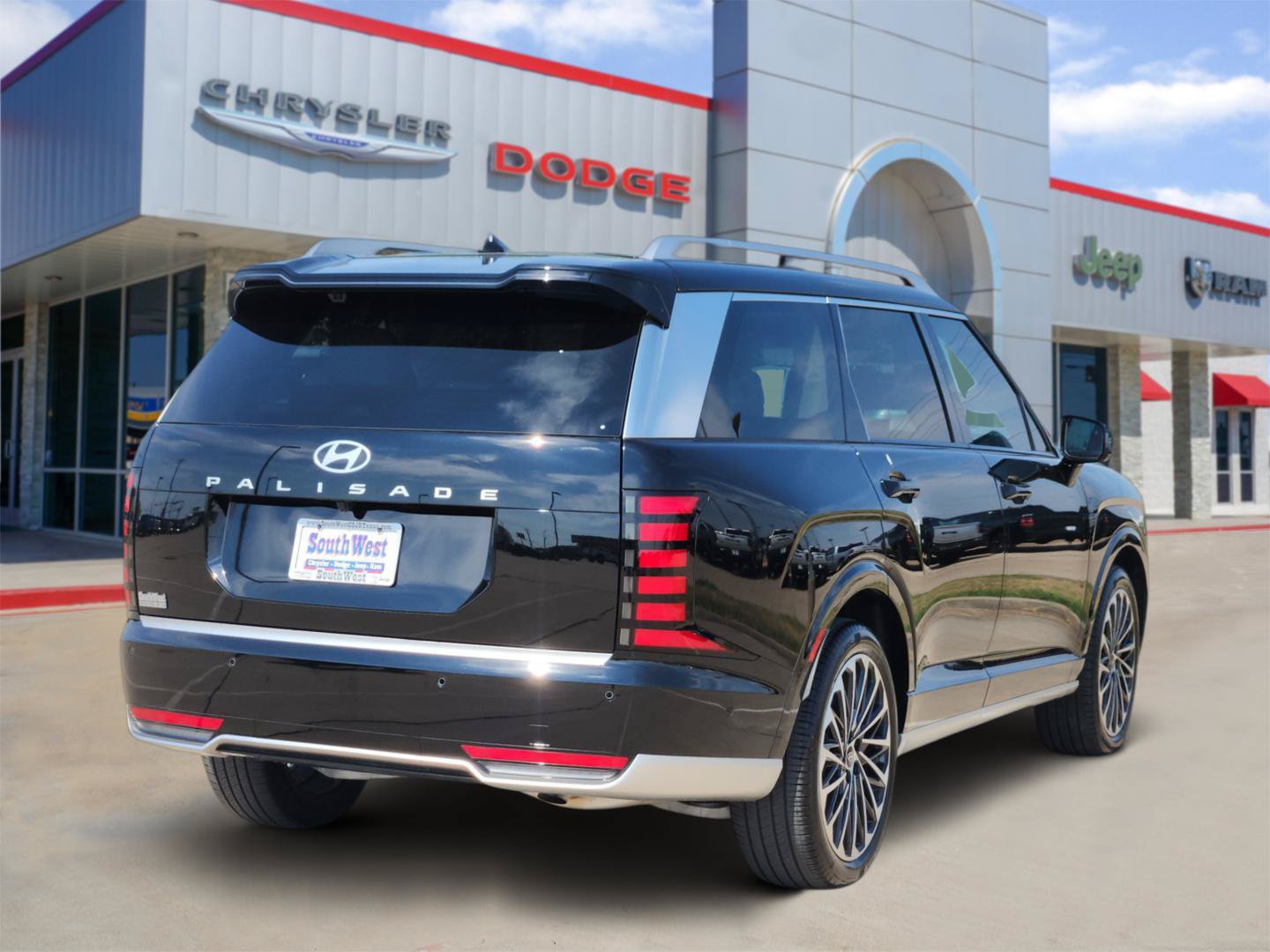 Used 2026 Hyundai Palisade Calligraphy FWD image 5
