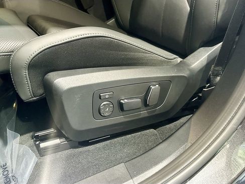 Used 2026 BMW X3 xDrive30i w/ M Sport Package AWD/4WD image 18