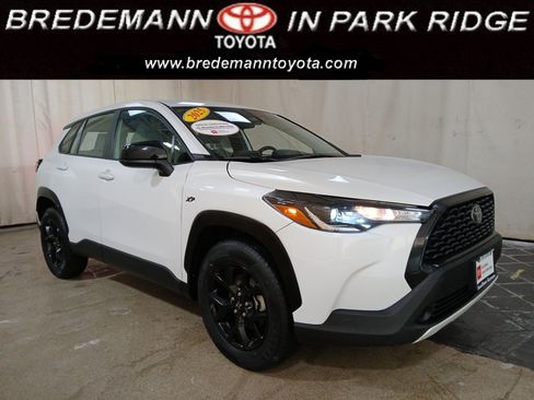 Certified 2025 Toyota Corolla Cross L image 1