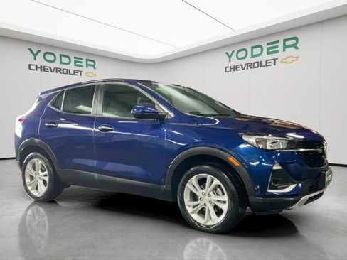 Used 2023 Buick Encore GX Preferred w/ Cold Weather Comfort Package AWD/4WD image 2