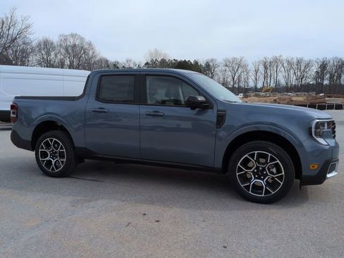 New 2026 Ford Maverick Lariat AWD/4WD image 2