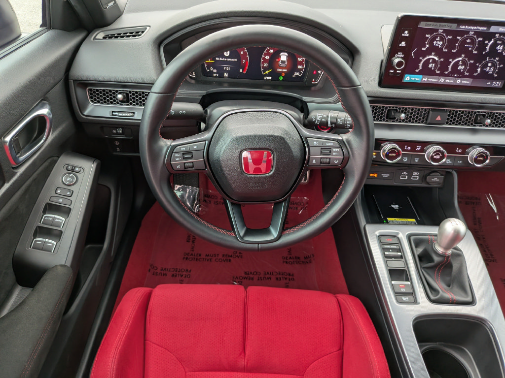 Used 2025 Honda Civic Type R image 13